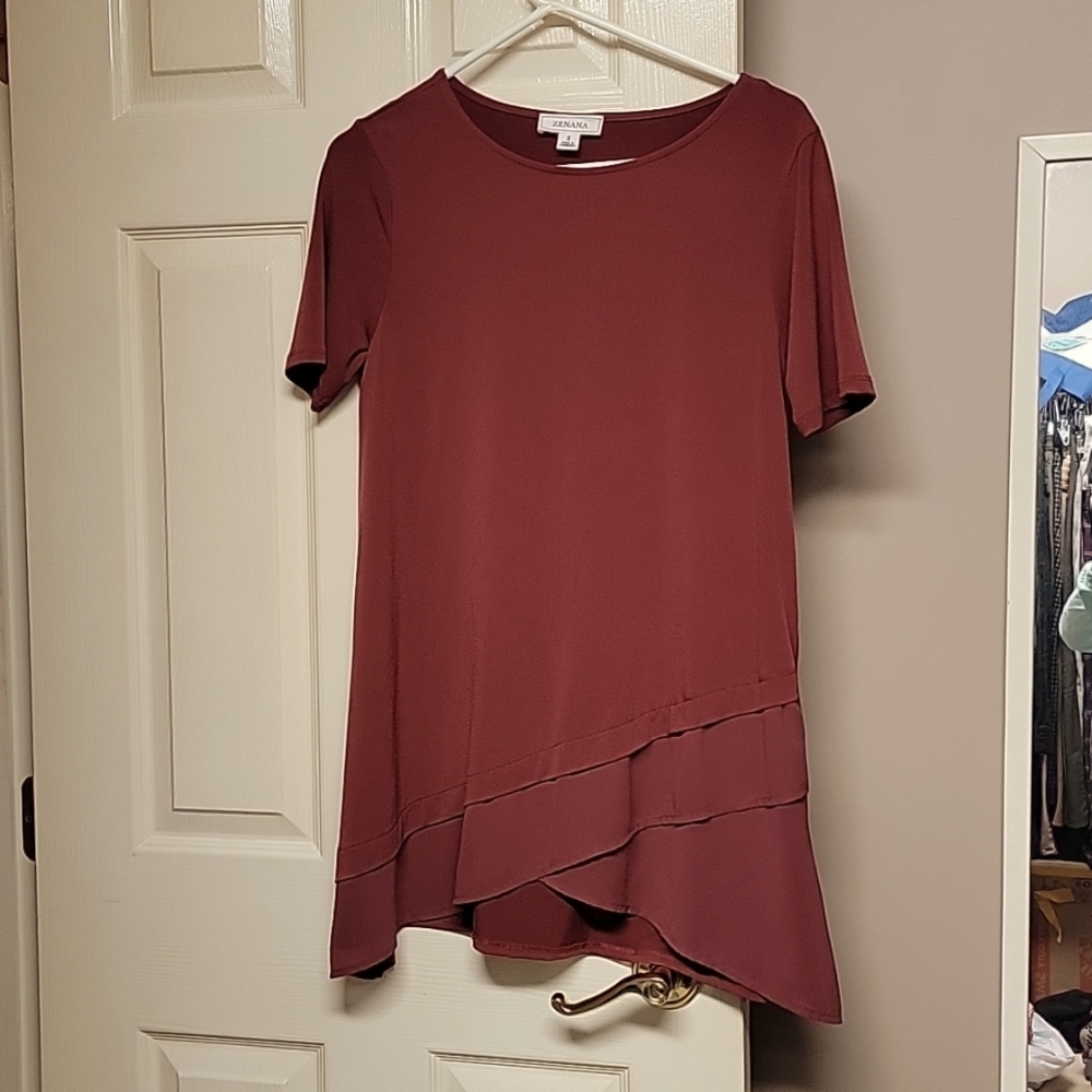 Flowing shirt with sheer angled cut